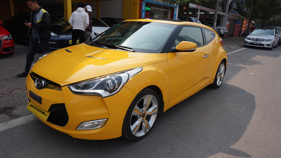 Hyundai Veloster 1.6 AT 2011 - Bán xe Hyundai Veloster 1.6 AT năm sản xuất 2011, màu vàng, nhập khẩu, giá chỉ 475 triệu