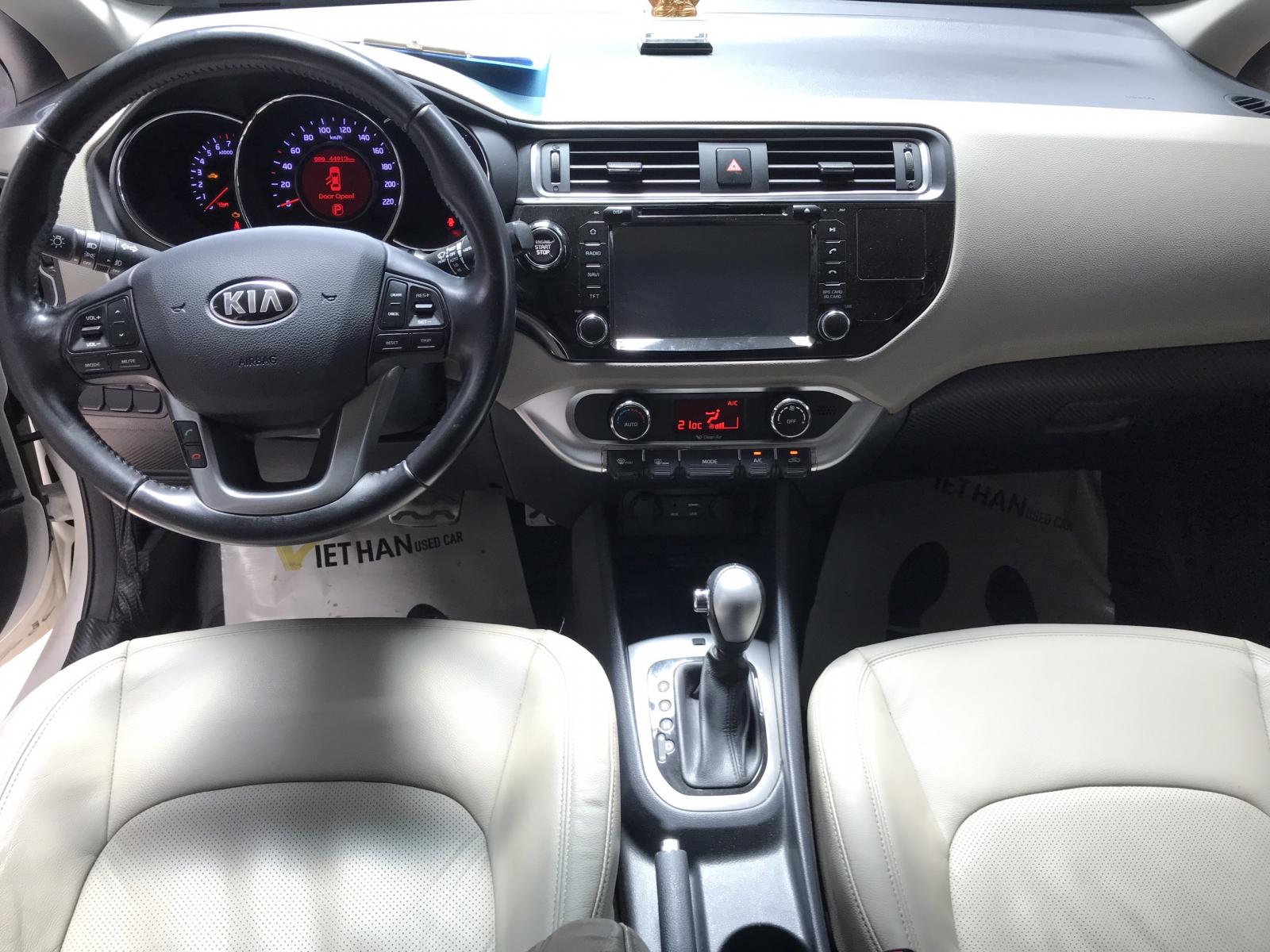 Kia Rio 5DR ATH 2015 - Bán Kia Rio HB 1.4AT màu trắng, số tự động nhập Hàn Quốc 2015, bản 5 cửa cao cấp