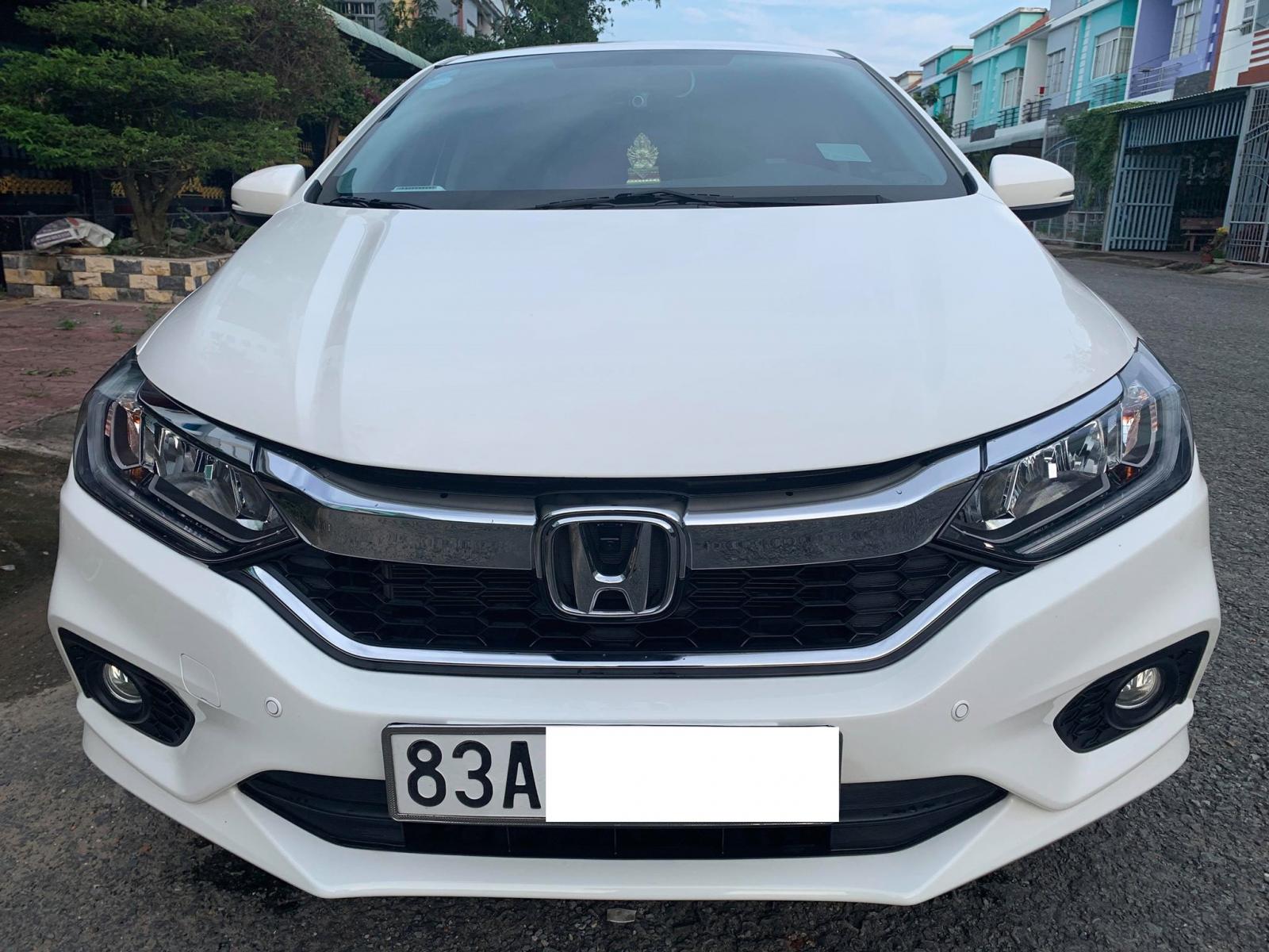 Honda City V-CVT 2017 - Bán xe Honda City V-CVT sản xuất năm 2017, màu trắng, giá 535tr