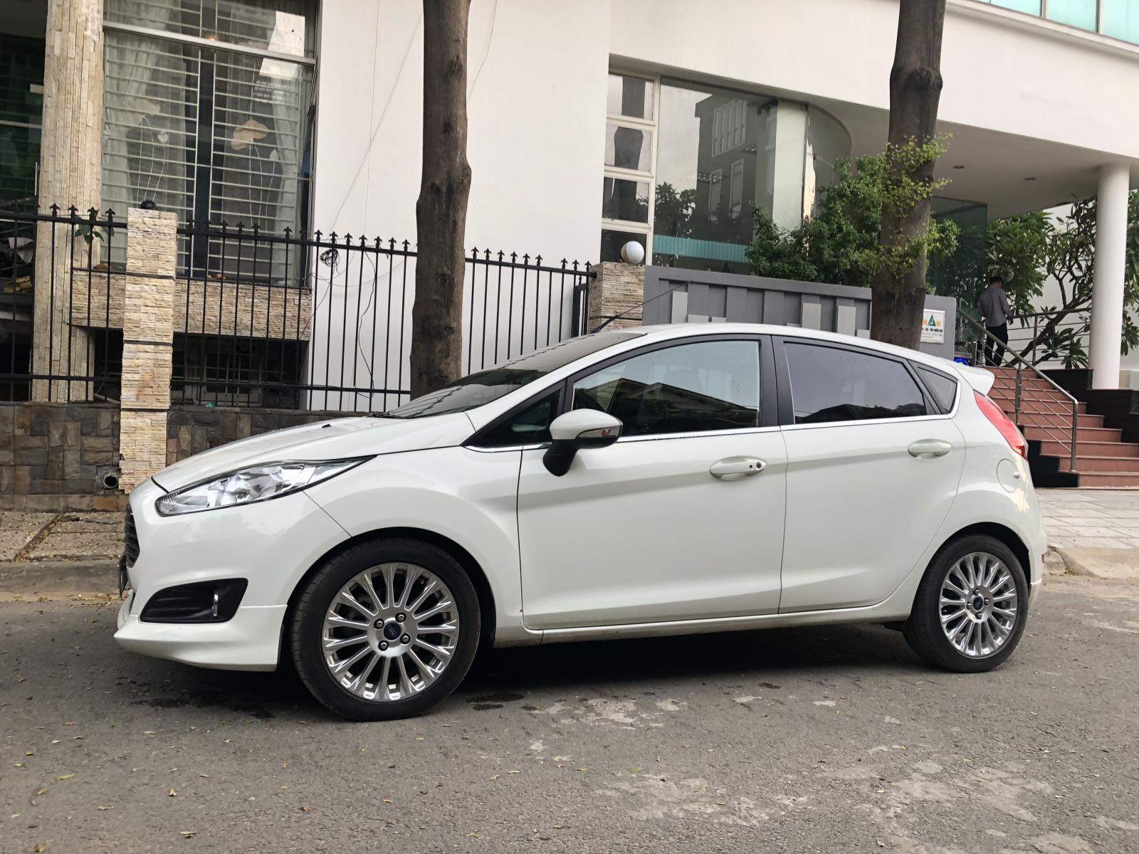 Ford Fiesta 1.0 EcoBoost Sport 2015 - Ford Fiesta bản cao cấp 1.0 AT Ecoboost mode 2015