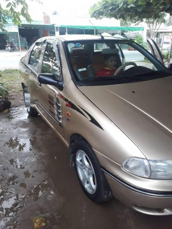 Fiat Siena   2002 - Cần bán lại xe Fiat Siena đời 2002, xe đẹp từ trong ra ngoài