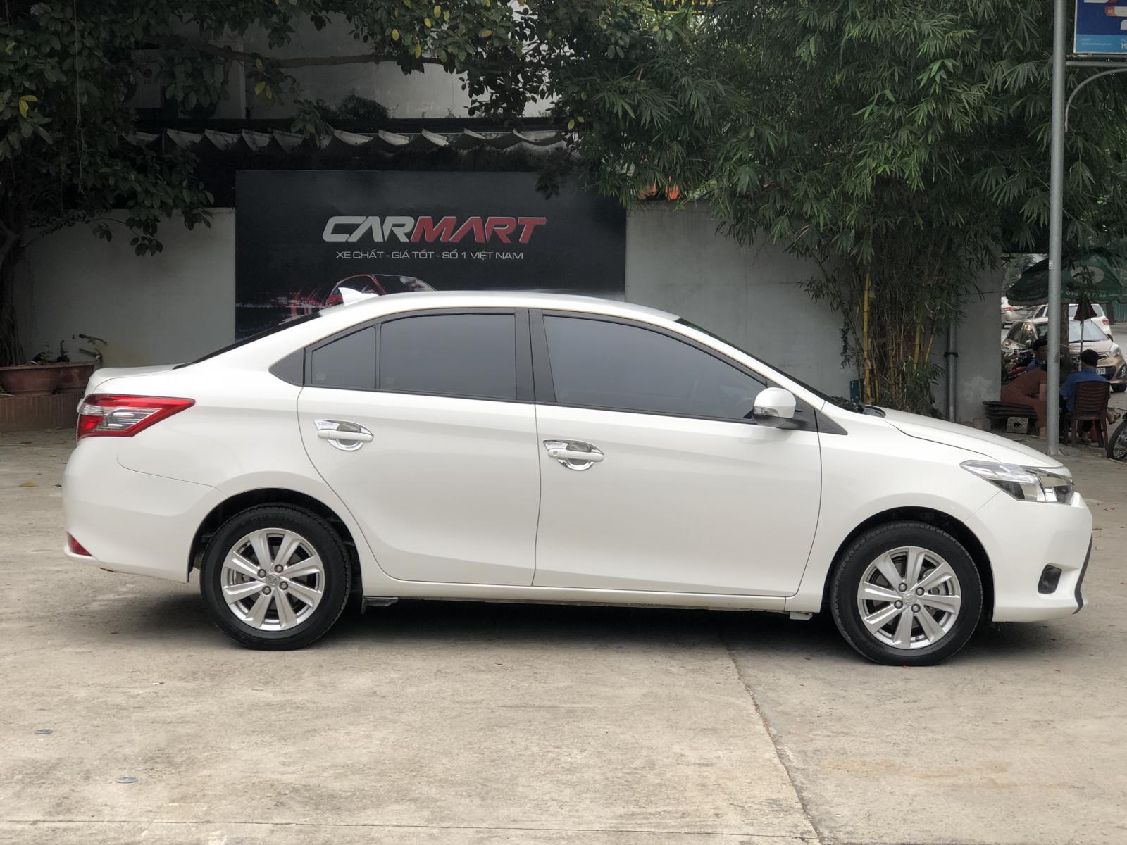 Toyota Vios 2016 - Bán Toyota Vios E 1.5 MT 2016, số sàn, màu trắng, hỗ trợ trả góp