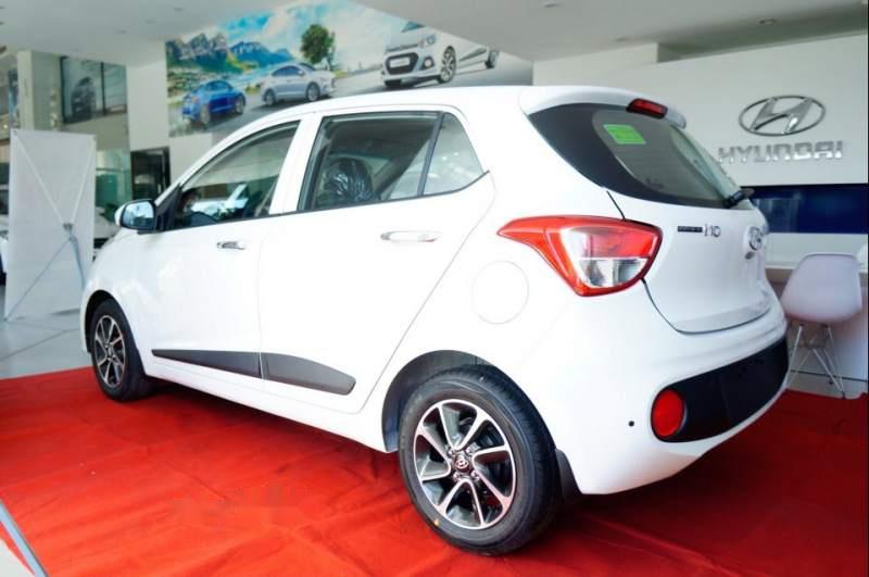 Hyundai Grand i10  1.2 AT 2019 - Bán Hyundai Grand i10 1.2 AT 2019, màu trắng, giá chỉ 405 triệu