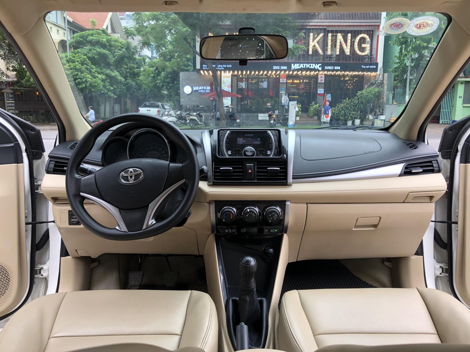 Toyota Vios 2016 - Bán Toyota Vios E 1.5 MT 2016, số sàn, màu trắng, hỗ trợ trả góp