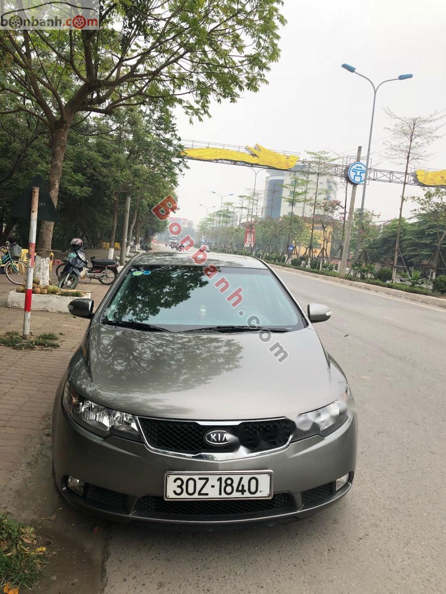 Kia Cerato 2010 - Cần bán Kia Cerato năm 2010, màu xám, chính chủ sử dụng, đi rất ít