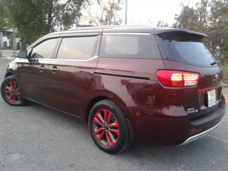 Kia Sedona    2018 - Bán Kia Grand Sedona máy dầu, màu đỏ đô, sản xuất năm 2018