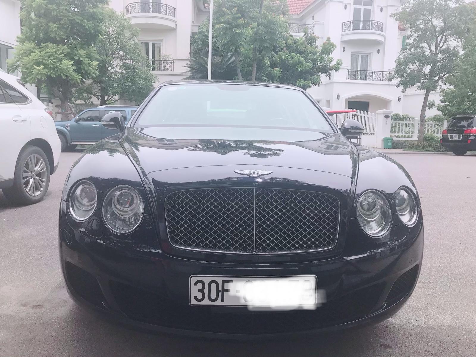 Bentley Continental Speed 2010 - Bán Betley cotinental Speed, sản xuất 2010, đăng ký 2019, lăn bánh 3000Km, xe như mới. LH: 0906223838