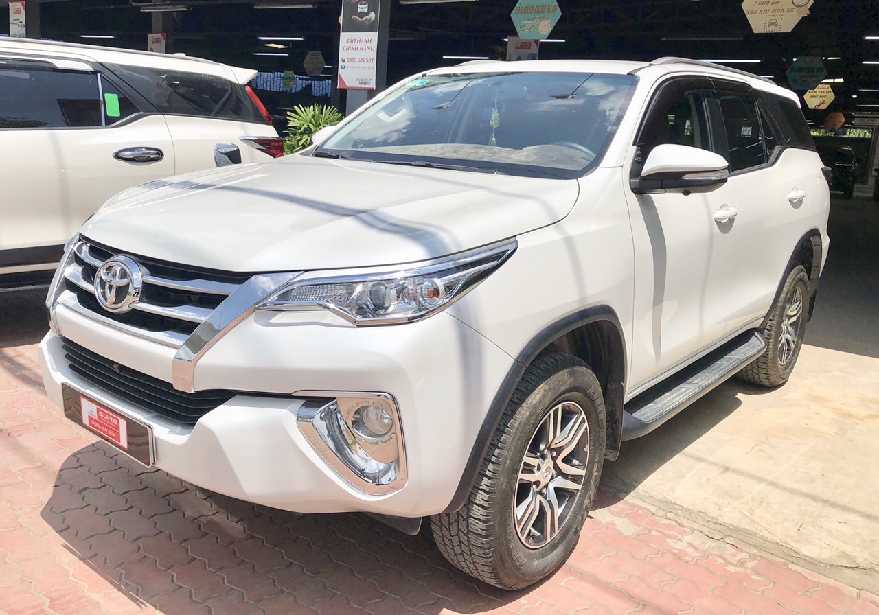 Toyota Fortuner G 2017 - Bán xe lướt Fortuner 2017 máy dầu, số sàn, giảm ngay 40tr nhé