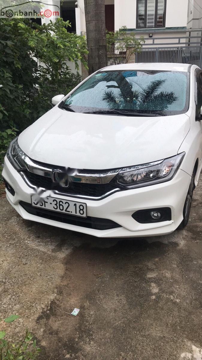 Honda City 1.5 2018 - Chính chủ cần bán xe Honda City đời 2018, Đk 2018, xe gia đình sử dụng, đã đi được 11000km