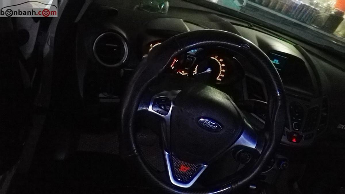 Ford Fiesta S 1.5 AT 2014 - Cần bán xe Ford Fiesta S 1.5 AT đời 2014, màu trắng chính chủ, biển số thành phố
