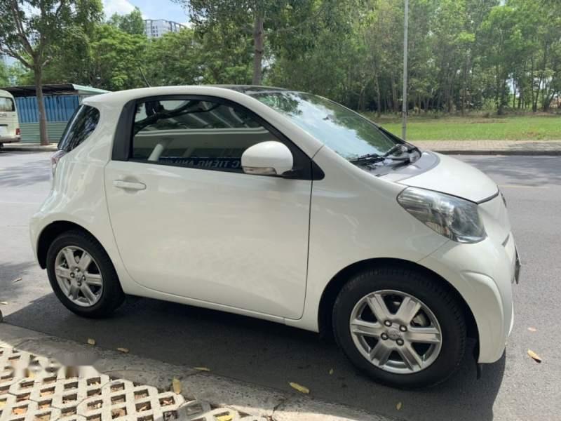 Toyota IQ 2010 - Bán ô tô Toyota IQ đời 2010, màu trắng, nhập khẩu