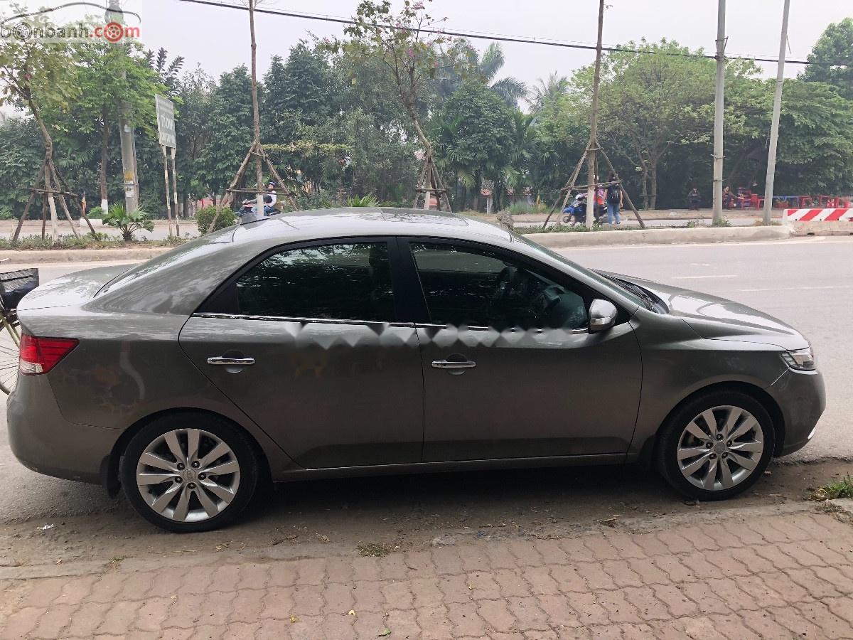 Kia Cerato 2010 - Cần bán Kia Cerato năm 2010, màu xám, chính chủ sử dụng, đi rất ít