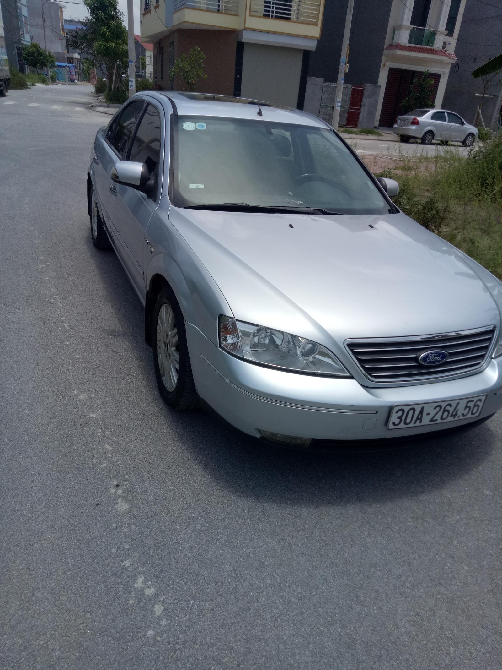 Ford Mondeo V6 2.5 2004 - Bán xe Ford Mondeo bản đủ 2.5 V6, xe rất đẹp