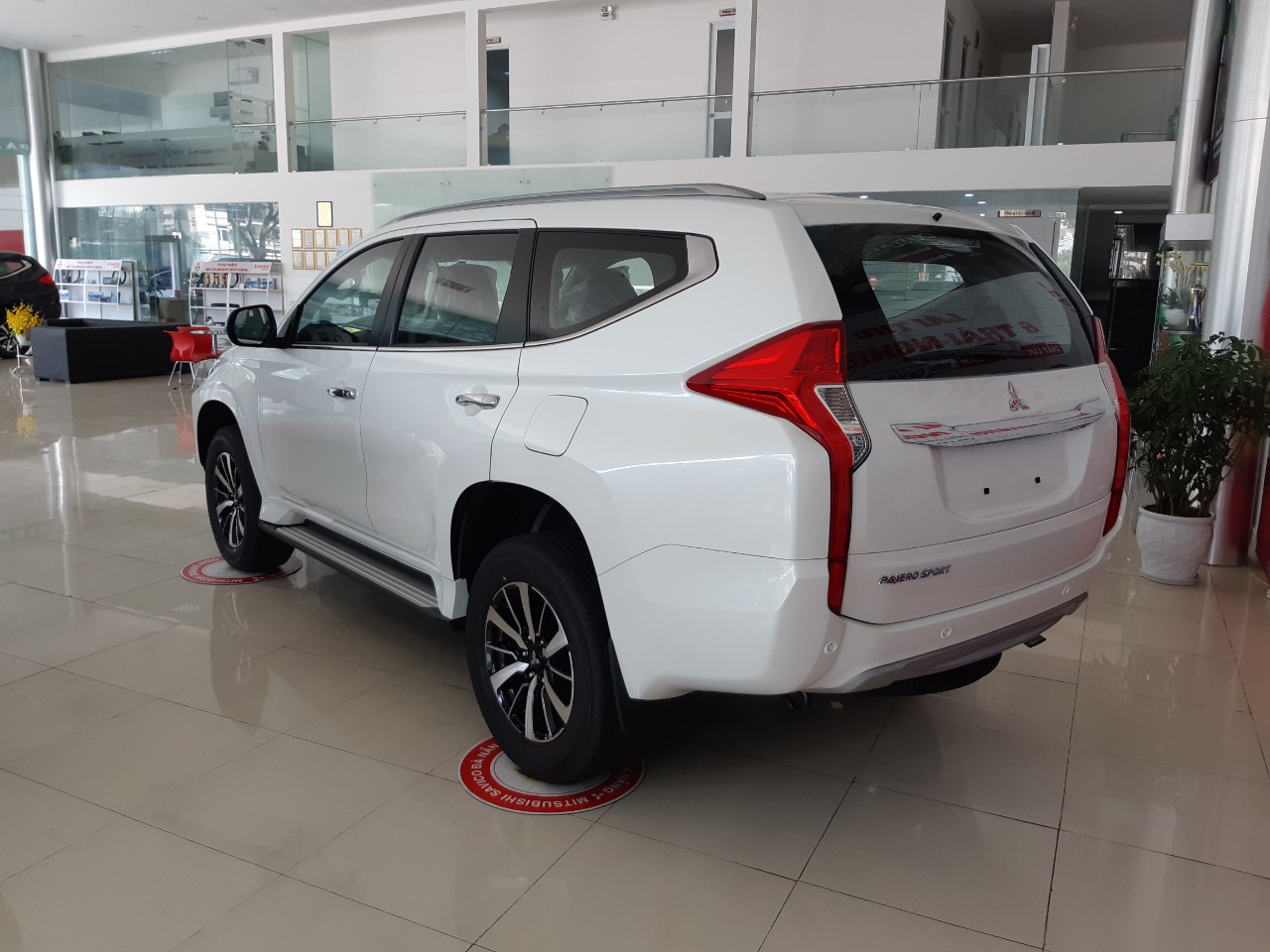 Mitsubishi Pajero Sport D 4x2 MT 2019 - Nhận ưu đãi khủng khi mua xe Pajero sport