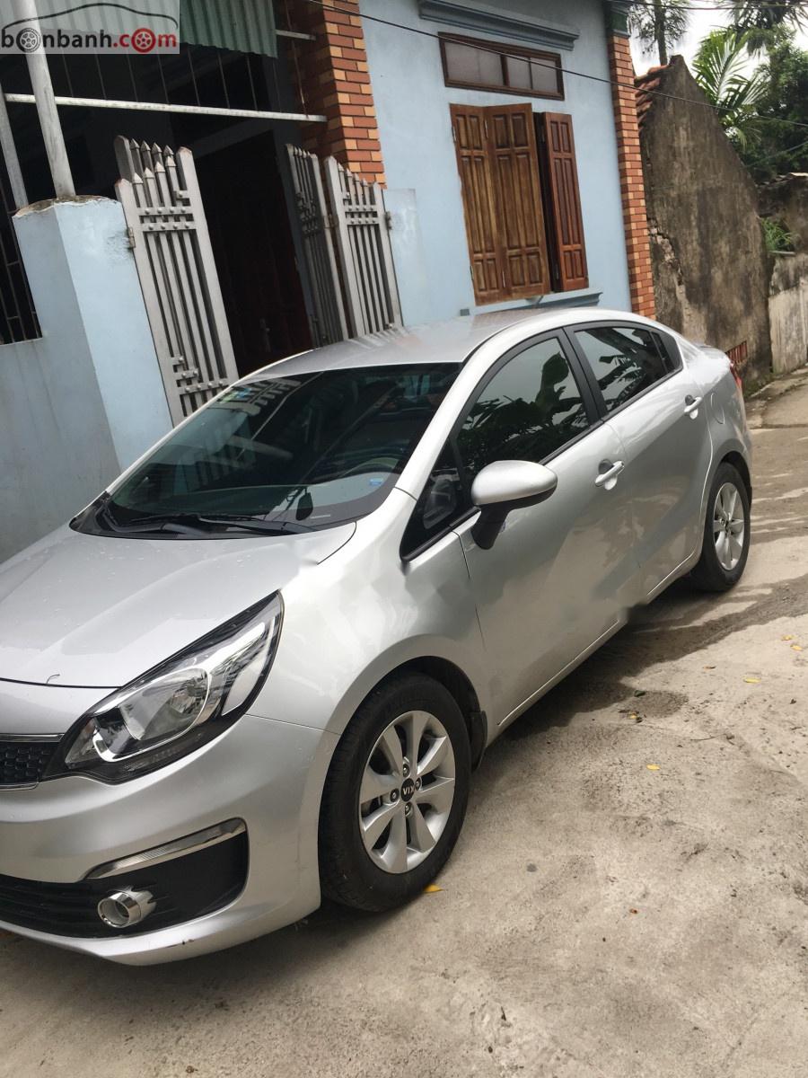 Kia Rio 1.4MT 2016 - Cần bán Kia Rio 1.4MT đời 2016, màu bạc, chính chủ