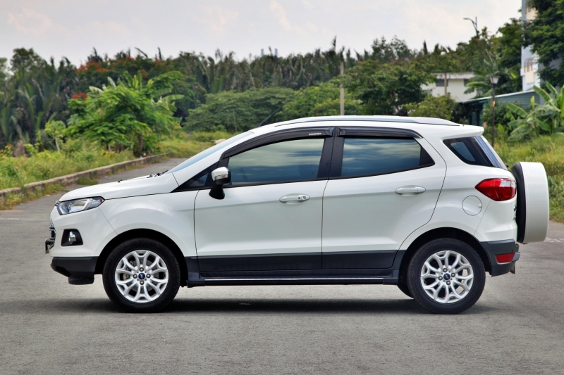 Ford EcoSport 1.5 Titanium 2016 - Cần bán xe Ford EcoSport 1.5 Titanium đời 2016, màu trắng, giá 495tr