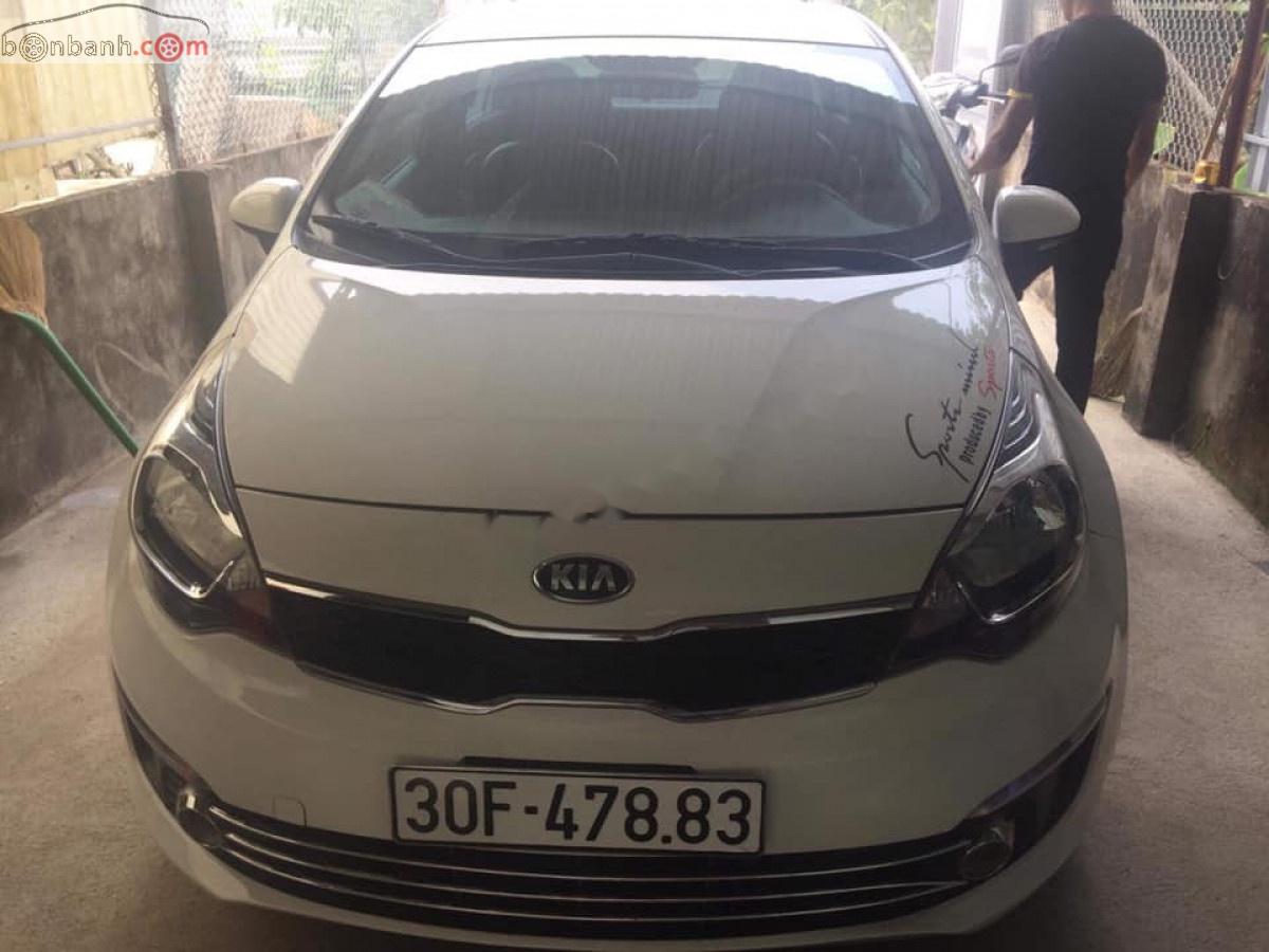 Kia Rio 1.4 MT 2015 - Bán Kia Rio màu trắng, đời 2015, số sàn