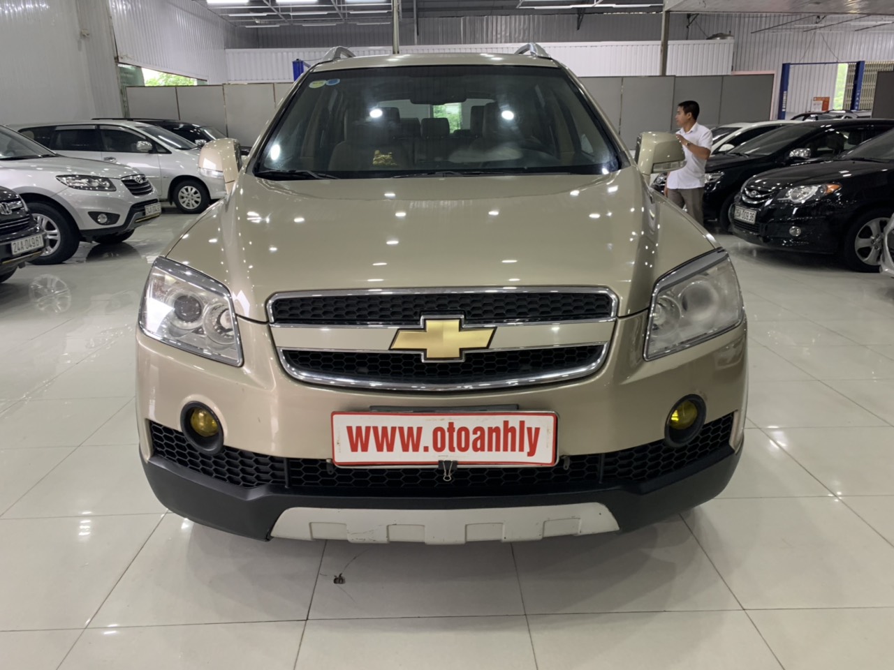 Chevrolet Captiva 2007 - Cần bán xe Chevrolet Captiva đời 2007, màu vàng