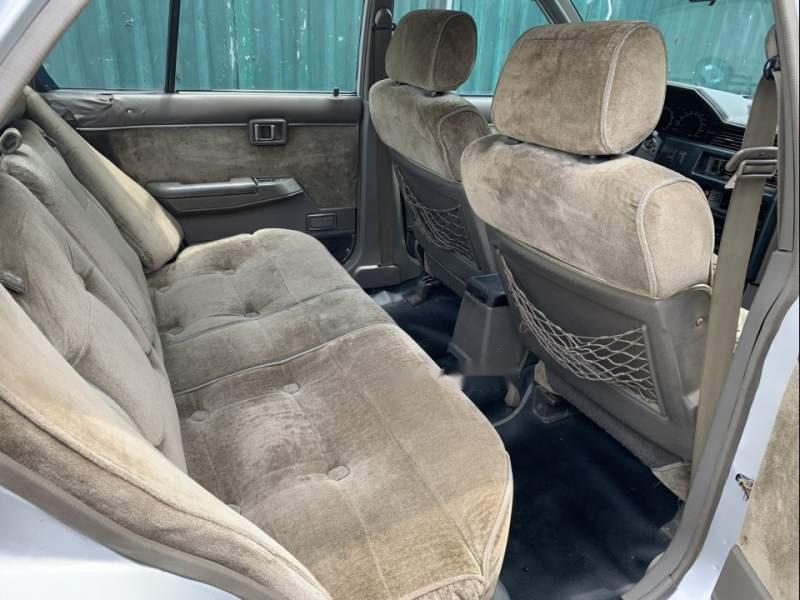 Nissan Bluebird   1988 - Bán Nissan Bluebird sản xuất 1988, màu bạc, xe nhập