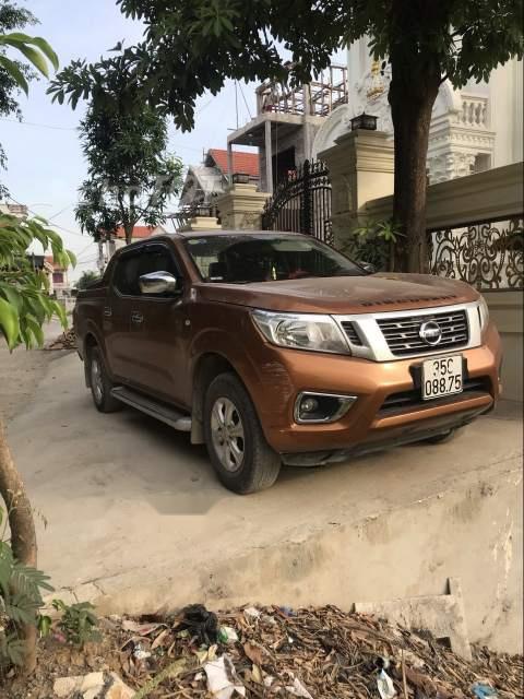 Nissan Navara 2015 - Bán xe Nissan Navara năm 2015, màu cam