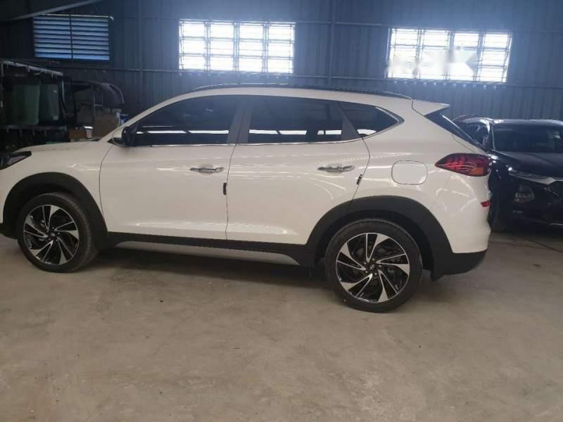 Hyundai Tucson  1.6 Turbo facelift   2019 - Bán Hyundai Tucson 1.6 Turbo facelift năm sản xuất 2019, màu trắng