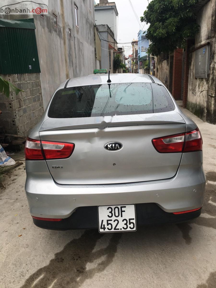 Kia Rio 1.4MT 2016 - Cần bán Kia Rio 1.4MT đời 2016, màu bạc, chính chủ