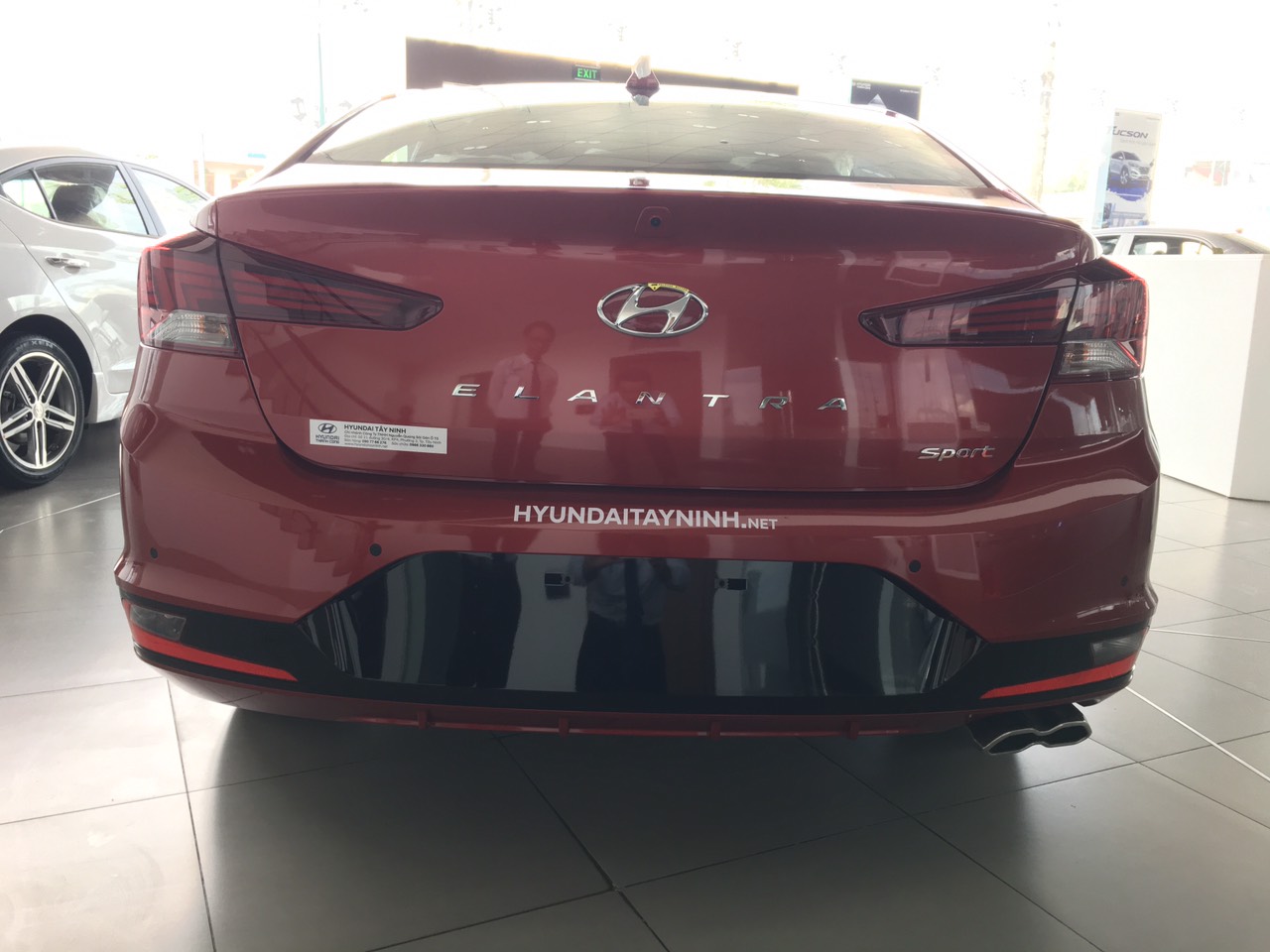 Hyundai Elantra 1.6 Turbo 2019 - Cần bán Hyundai Elantra 1.6 Turbo sản xuất 2019, màu đỏ