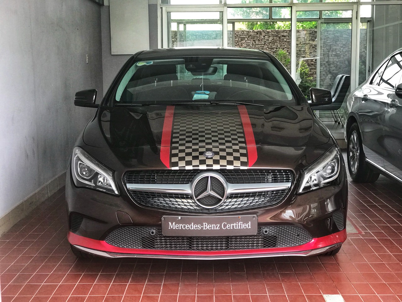 Mercedes-Benz CLA class 2017 - Bán Mercedes CLA 200 màu nâu demo chính hãng Trường Chinh