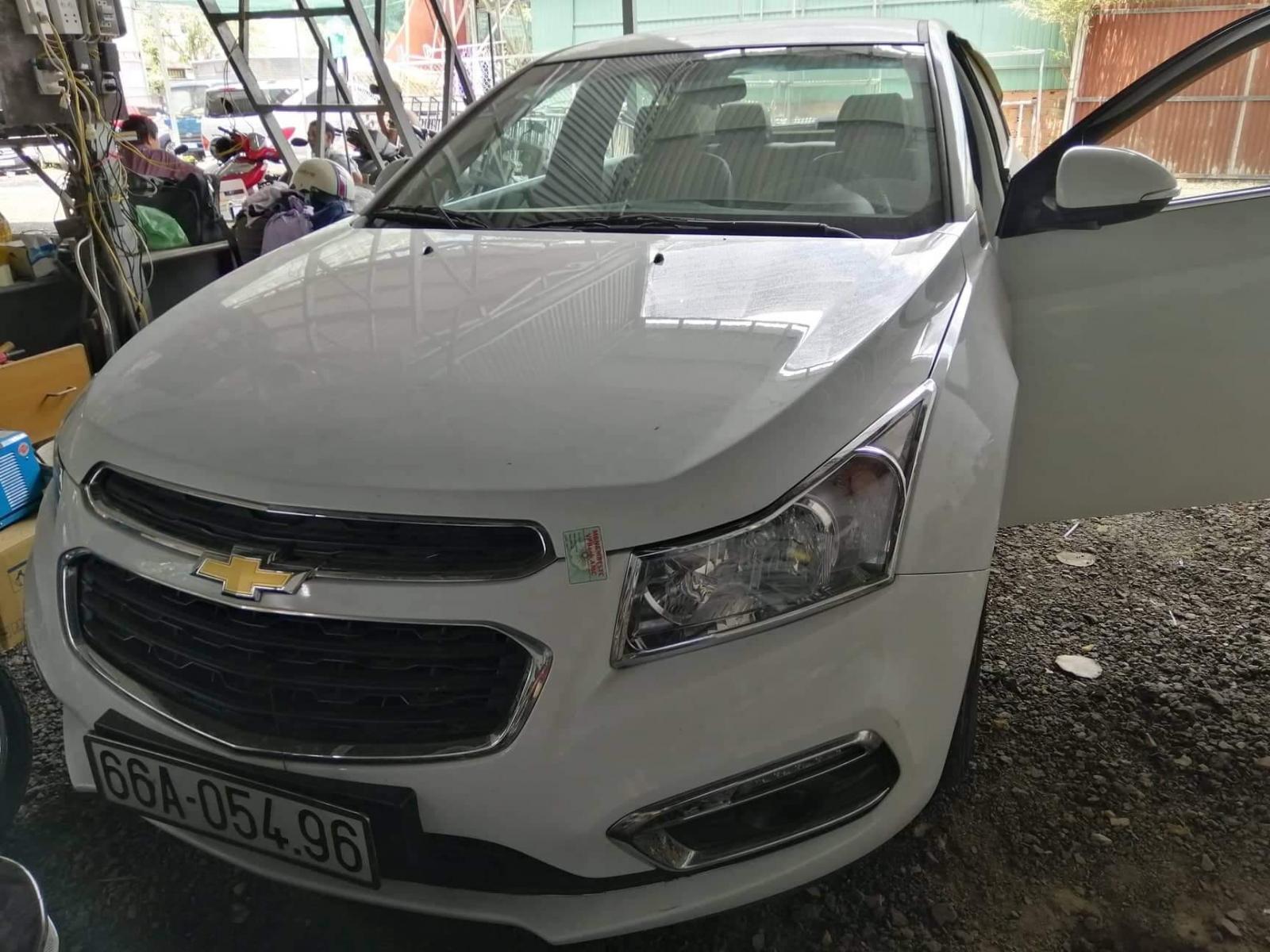 Chevrolet Cruze 2017 - Bán ô tô Chevrolet Cruze 2017 số sàn, Lh 0931256317 gặp Liên