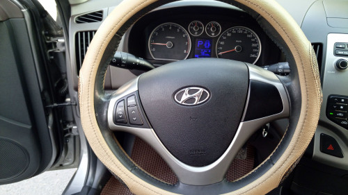 Hyundai i30   1.6 AT  2011 - Cần bán Hyundai i30 1.6 AT 2011, màu xám giá cạnh tranh