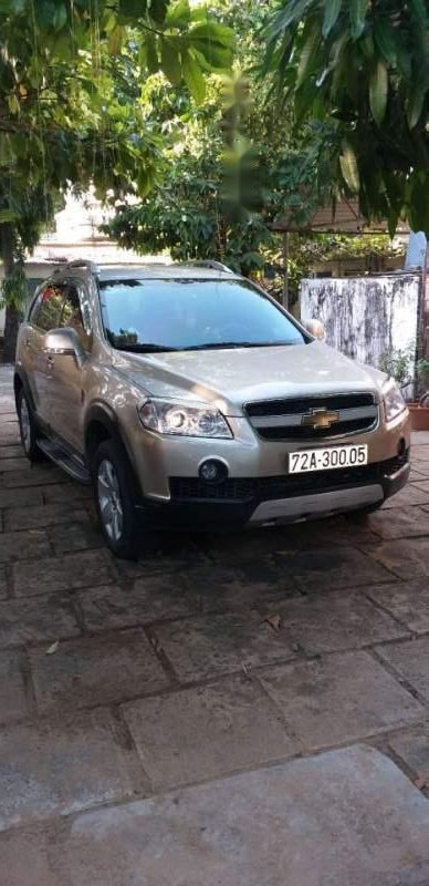 Chevrolet Captiva   2008 - Bán Chevrolet Captiva năm 2008, màu bạc, xe còn mới  