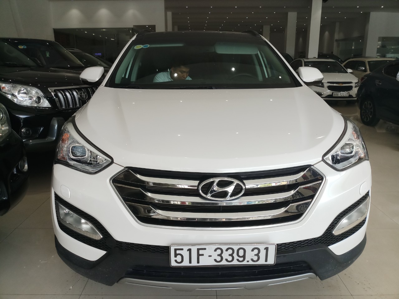 Hyundai Santa Fe 2.4AT 4WD  2015 - Cần bán xe Hyundai Santa Fe 2.4AT 4WD 7 chỗ, năm sản xuất 2015