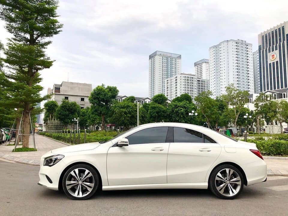 Mercedes-Benz CLA class CLA 200 2017 - Bán Mercedes CLA 200 model 2018, màu trắng, nhập khẩu