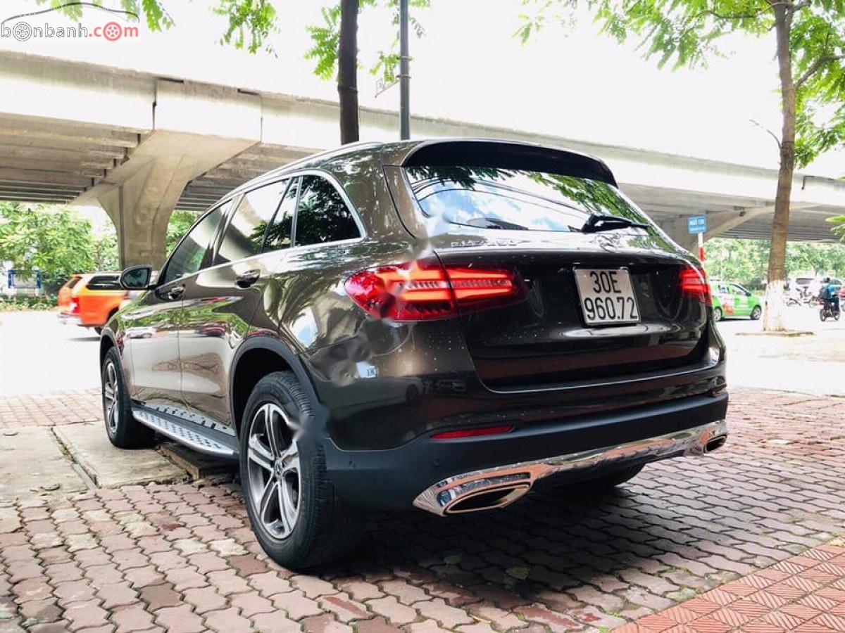 Mercedes-Benz GLC-Class GLC250 2017 - Bán Mercedes GLC250 đời 2017, màu nâu