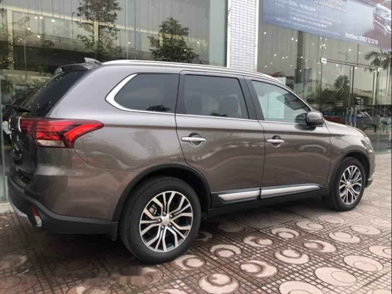 Mitsubishi Outlander   2019 - Bán xe Mitsubishi Outlander năm 2019, màu xám