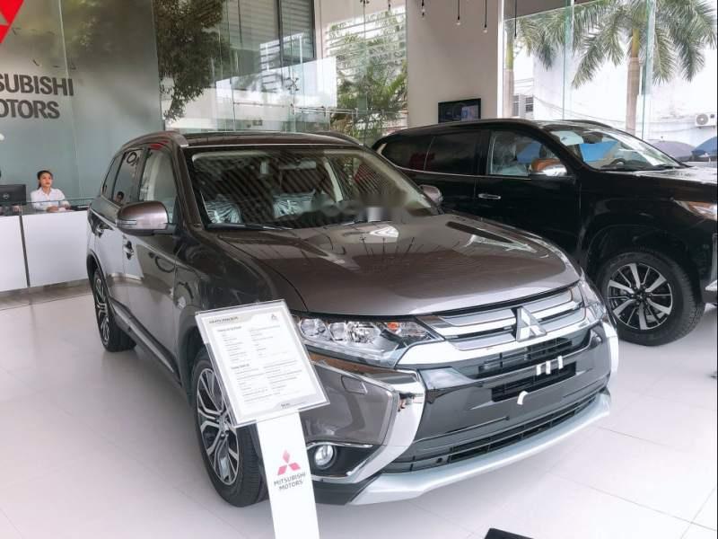 Mitsubishi Outlander   2019 - Bán xe Mitsubishi Outlander năm 2019, màu xám