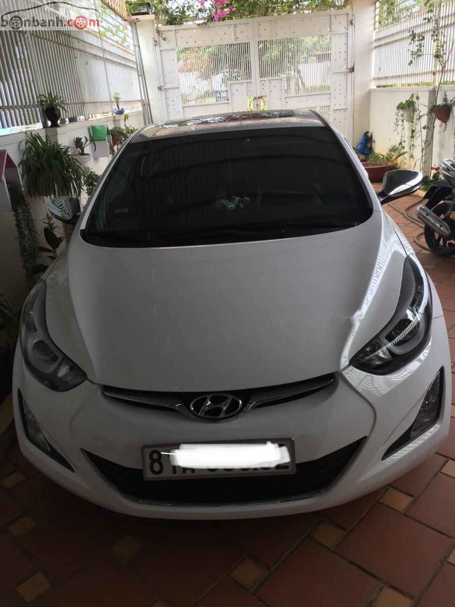 Hyundai Elantra 2014 - Bán Hyundai Elantra năm sản xuất 2014, màu trắng, nhập khẩu 