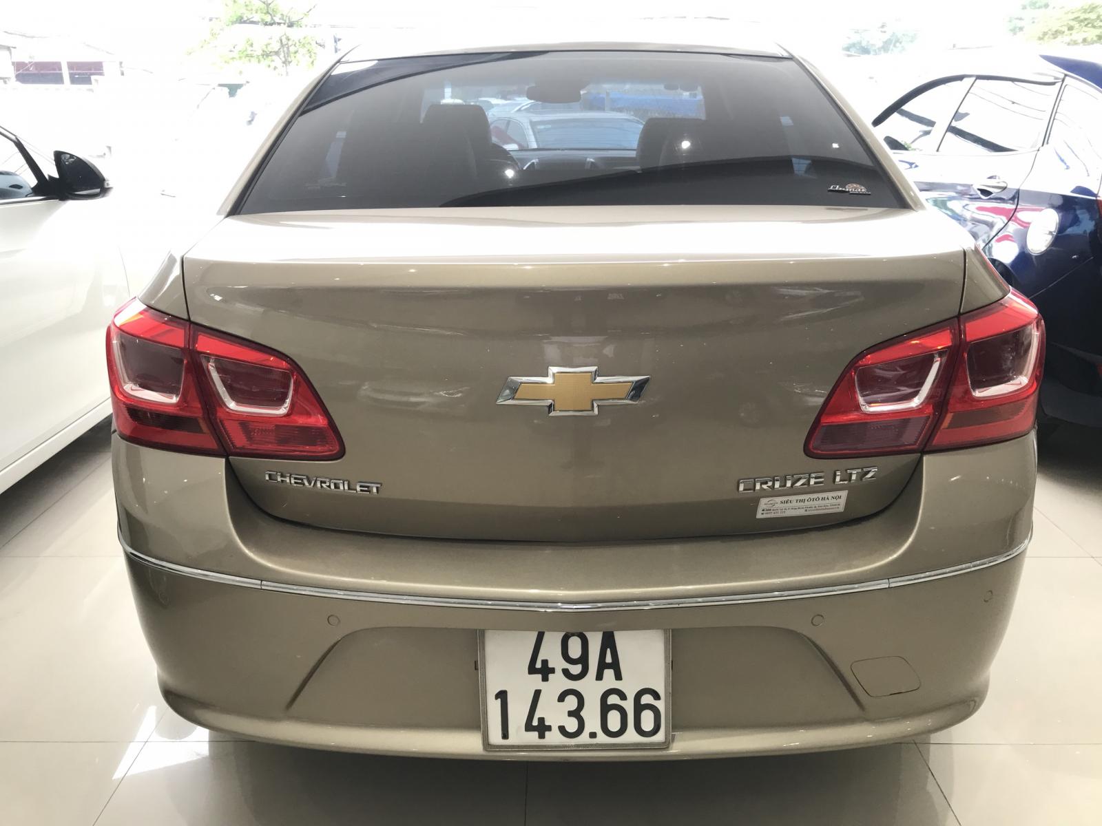 Chevrolet Cruze LTZ 2016 - Bán Chevrolet Cruze LTZ 2016, màu vàng