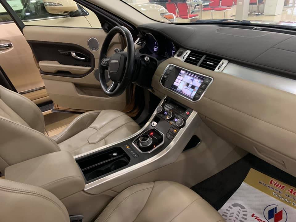 LandRover Evoque 2014 - Bán Range Rover Evoque màu vàng sản xuất 2014 đăng ký năm 2016 tên cá nhân