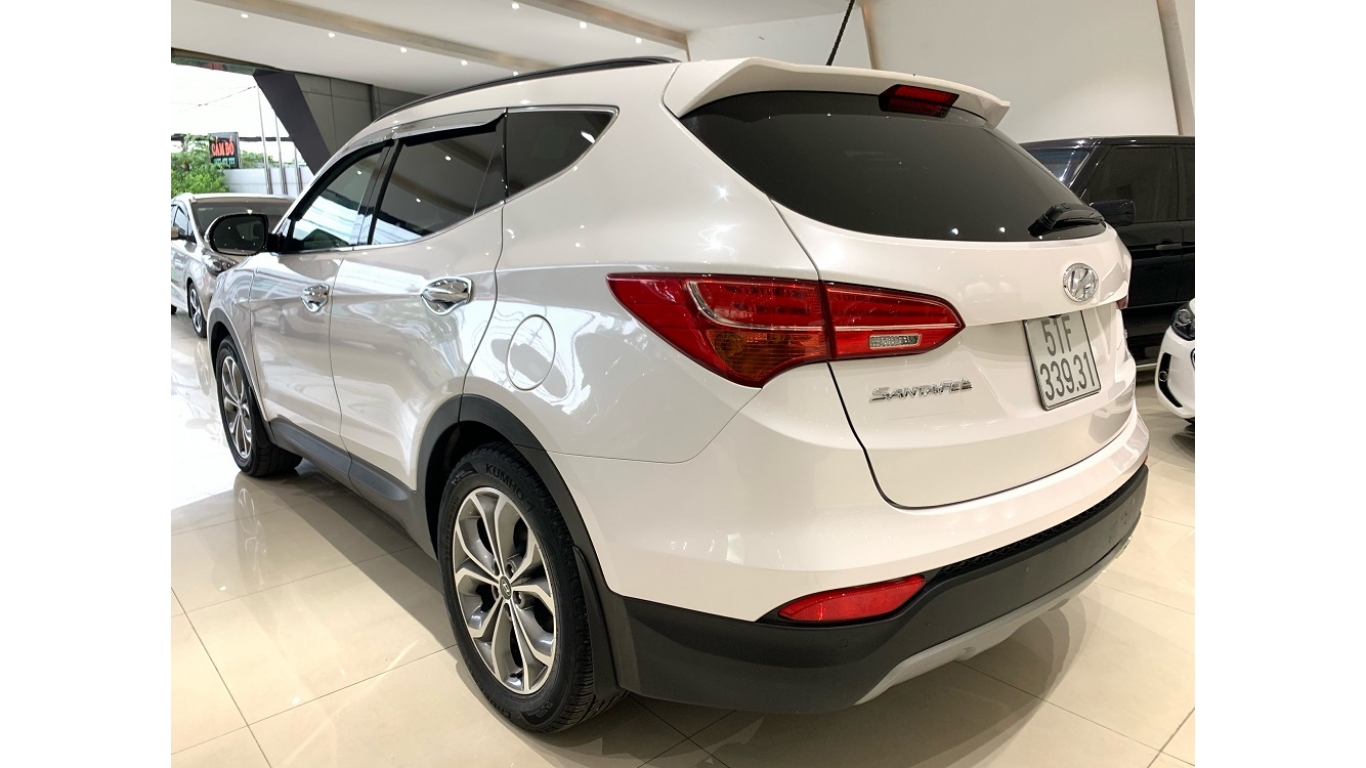 Hyundai Santa Fe  2.4 AT 2015 - HCM: Hyundai Santa Fe 2.4 AT 2015 - Trả trước chỉ từ 261 triệu