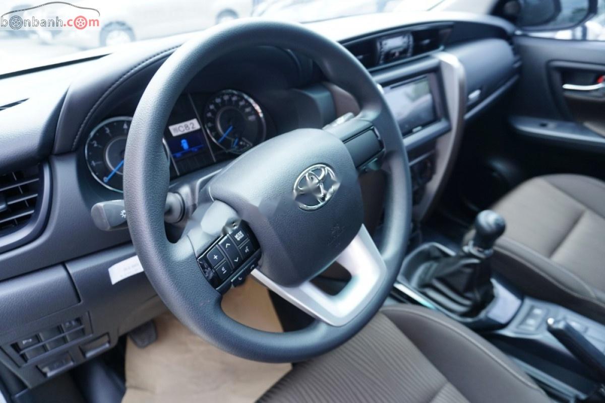 Toyota Fortuner 2.4G 4x2 MT 2019 - Bán xe Toyota Fortuner 2.4G 4x2 MT đời 2019, màu trắng