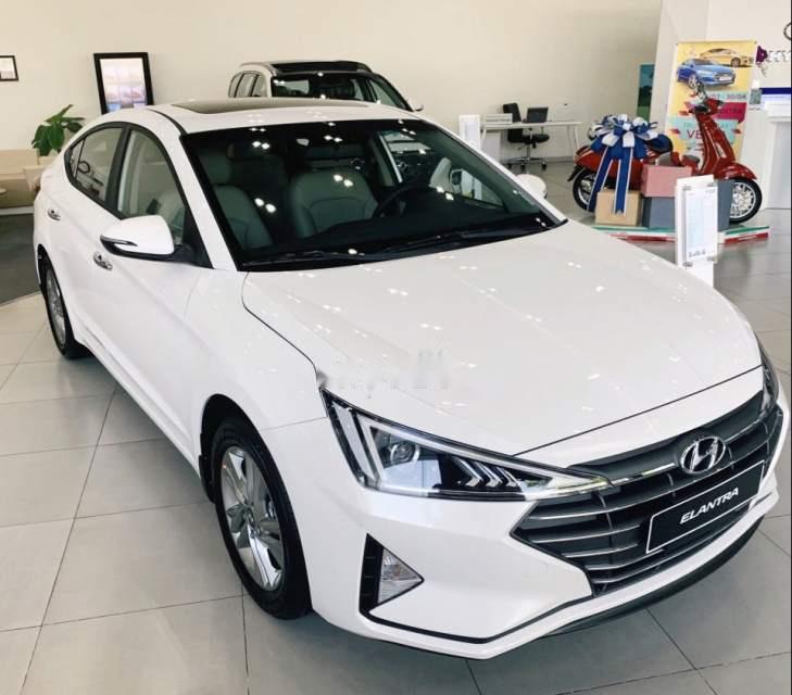 Hyundai Elantra 2019 - Cần bán Hyundai Elantra 2019, màu trắng, nhập khẩu, giá 580tr