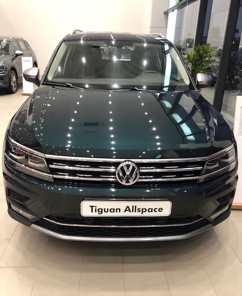 Volkswagen Tiguan Allspace 2018 - Bán ô tô Volkswagen Tiguan Allspace đời 2018, nhập khẩu nguyên chiếc