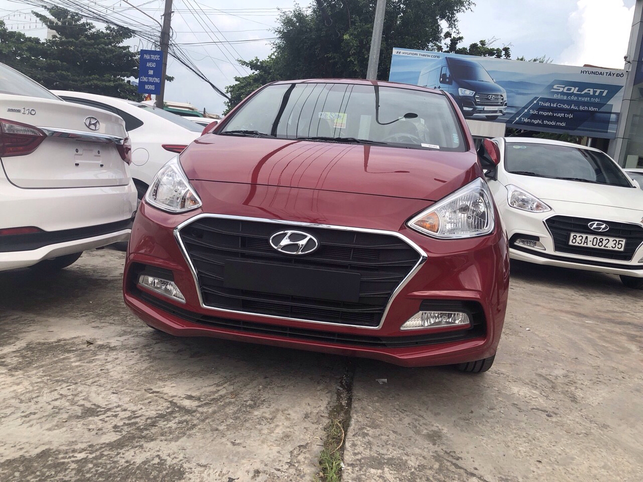 Hyundai Grand i10 2019 - Bán Hyundai Grand i10 2019, màu đỏ có xe giao ngay, nhiều ưu đãi hấp dẫn, hỗ trợ trả góp đến 80%