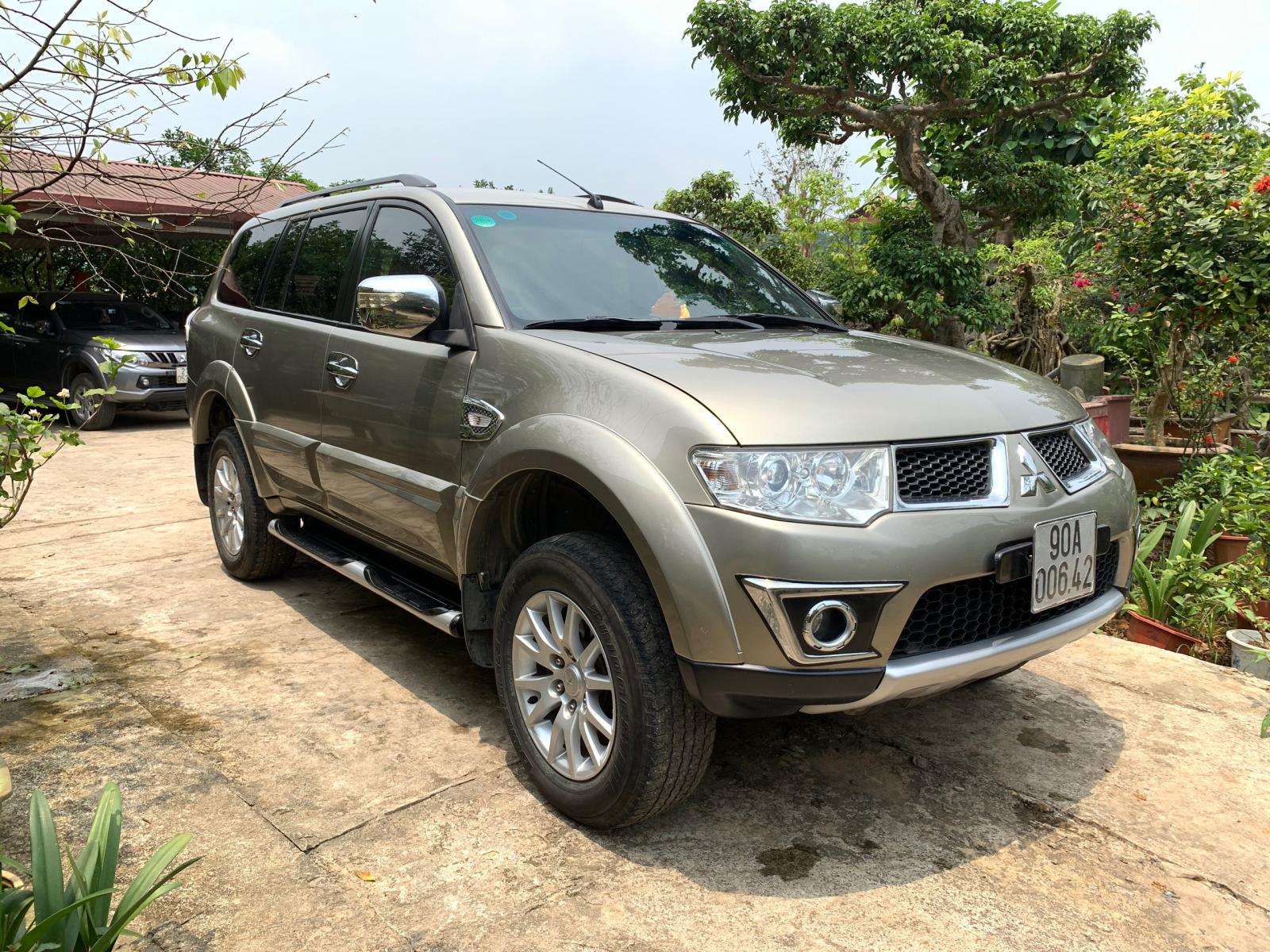 Mitsubishi Pajero Sport 3.0 G V6 2012 - Bán Pajero Sport xăng 3.0 V6 Sx 2012, Đk 2013 chính chủ 1 đời