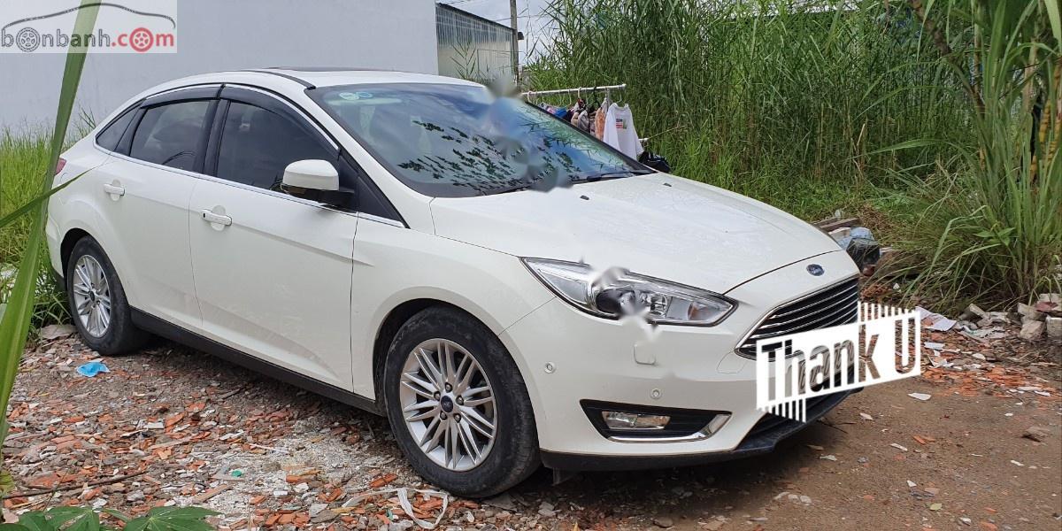 Ford Focus Titanium 1.5L 2016 - Bán Ford Focus Titannium đời 2016, màu trắng, xe nhập