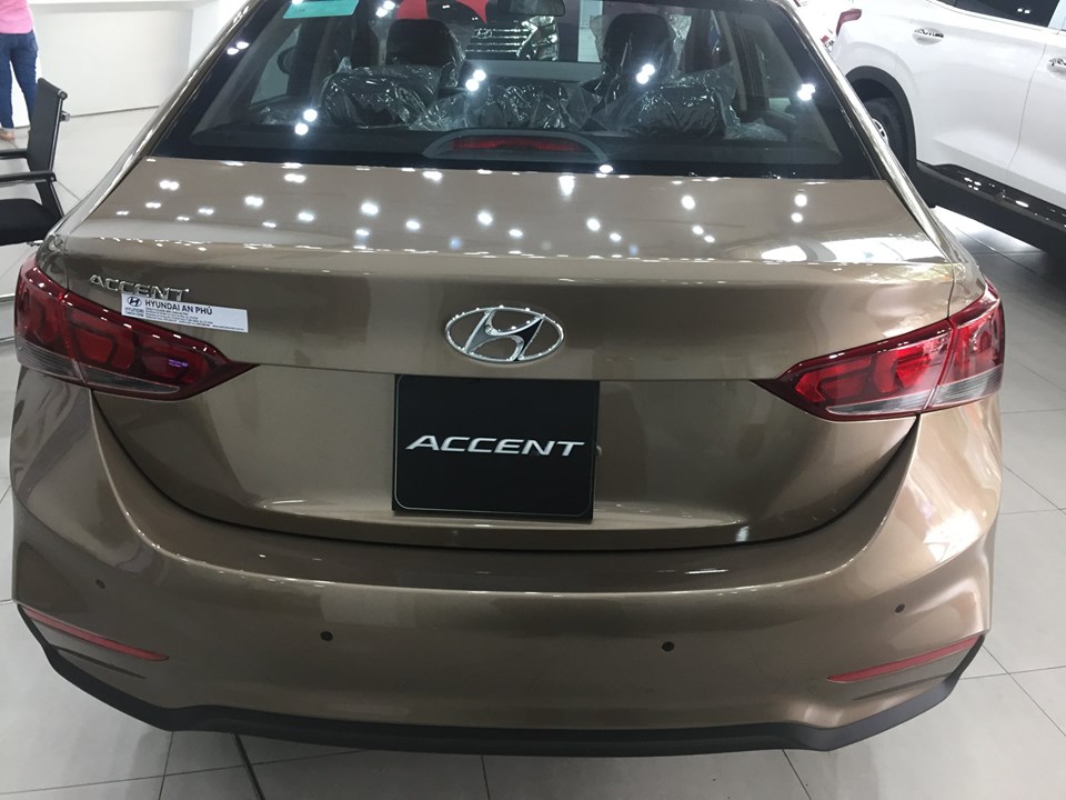 Hyundai Accent 2019 - Cần bán xe Hyundai Accent sx 2019, màu vàng, giá chỉ 470 triệu