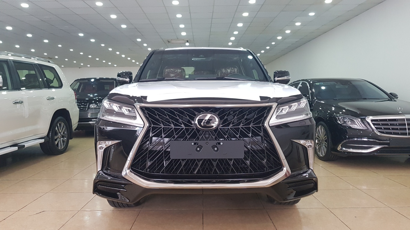 Lexus LX 2019 - Bán Lexus LX 570S Super Sport sản xuất 2019 màu đen nội thất hai màu đỏ đen