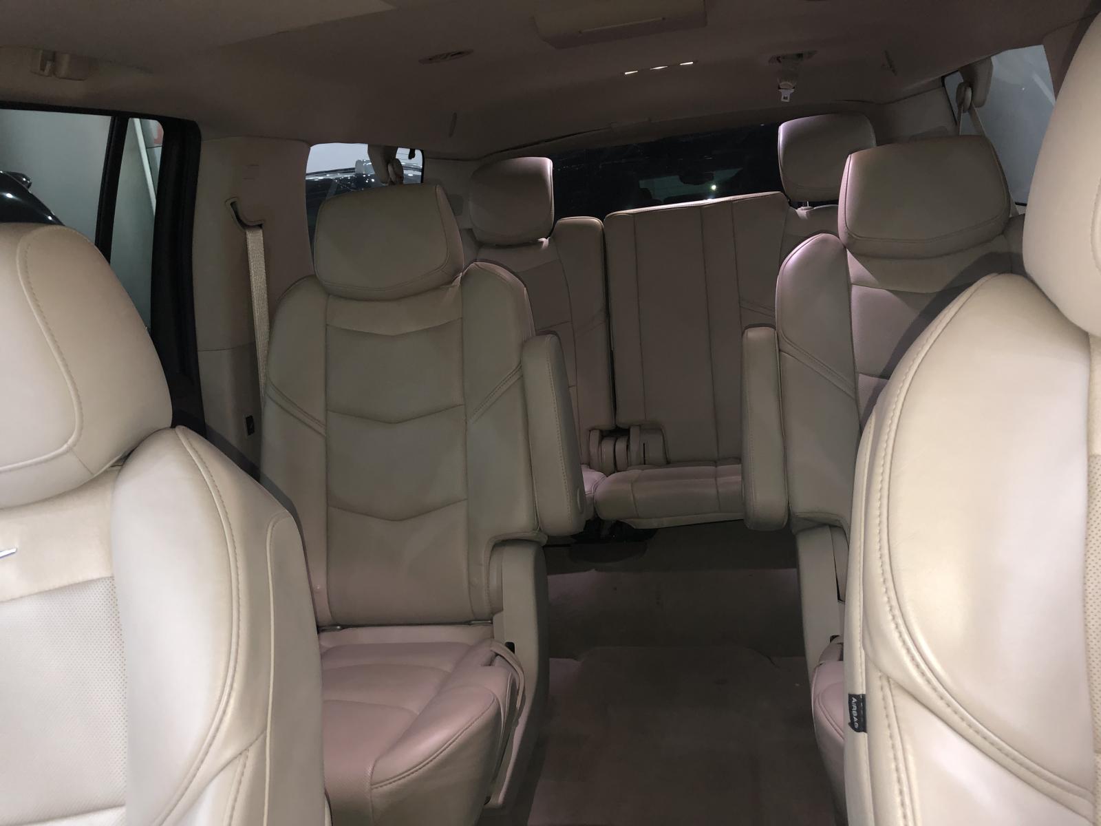 Cadillac Escalade 2014 - Cần bán Cadillac Escalade sản xuất năm 2014, nhập khẩu