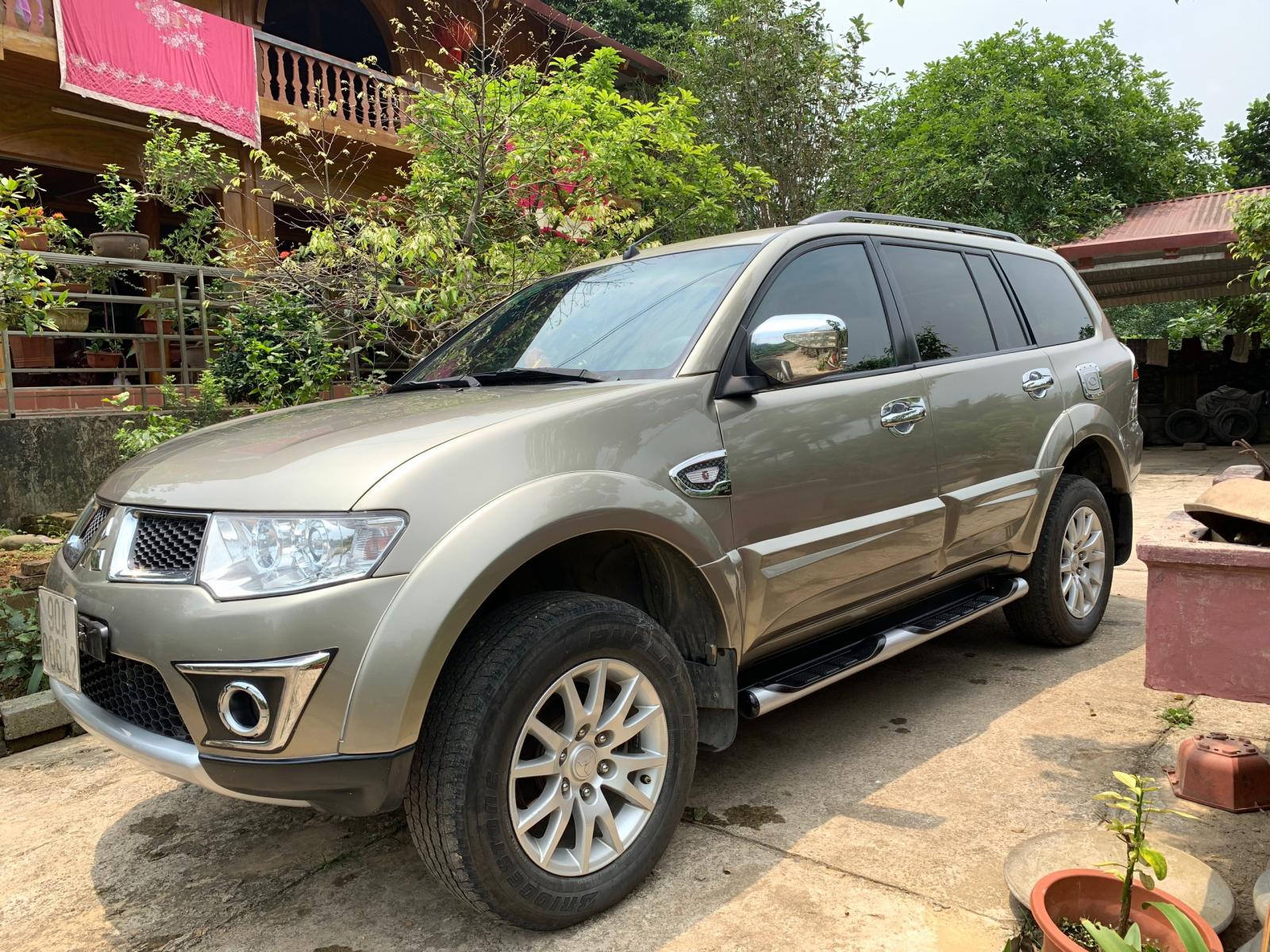 Mitsubishi Pajero Sport 3.0 G V6 2012 - Bán Pajero Sport xăng 3.0 V6 Sx 2012, Đk 2013 chính chủ 1 đời